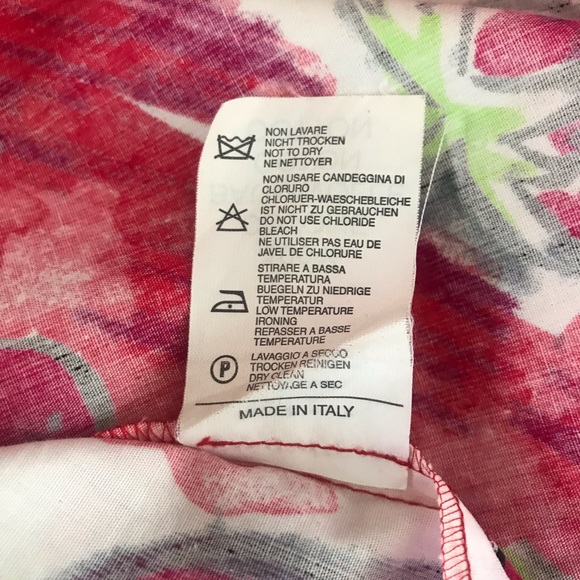 Blumarine Pencil Skirt. Made in Italy. Side Zipper - Picture 7 of 7